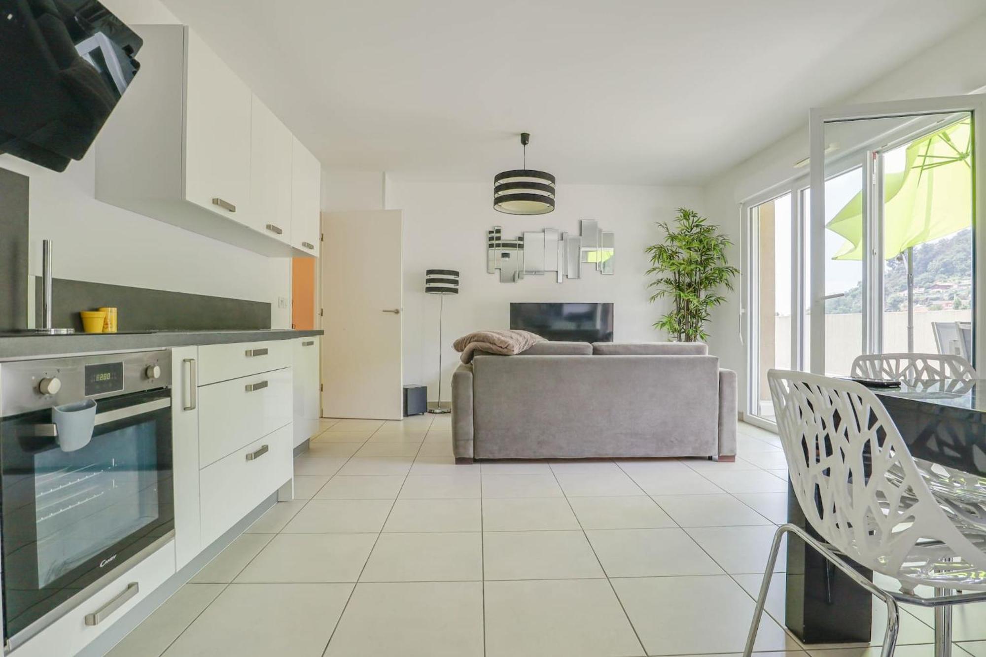 Spacieux Rooftop Parking, Terrasse Ensoleillee Menton Exterior foto