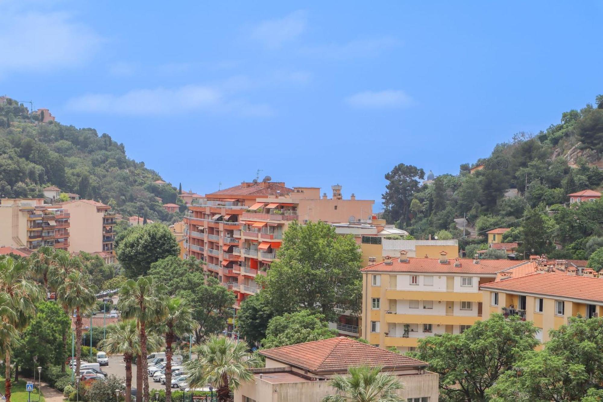 Spacieux Rooftop Parking, Terrasse Ensoleillee Menton Exterior foto