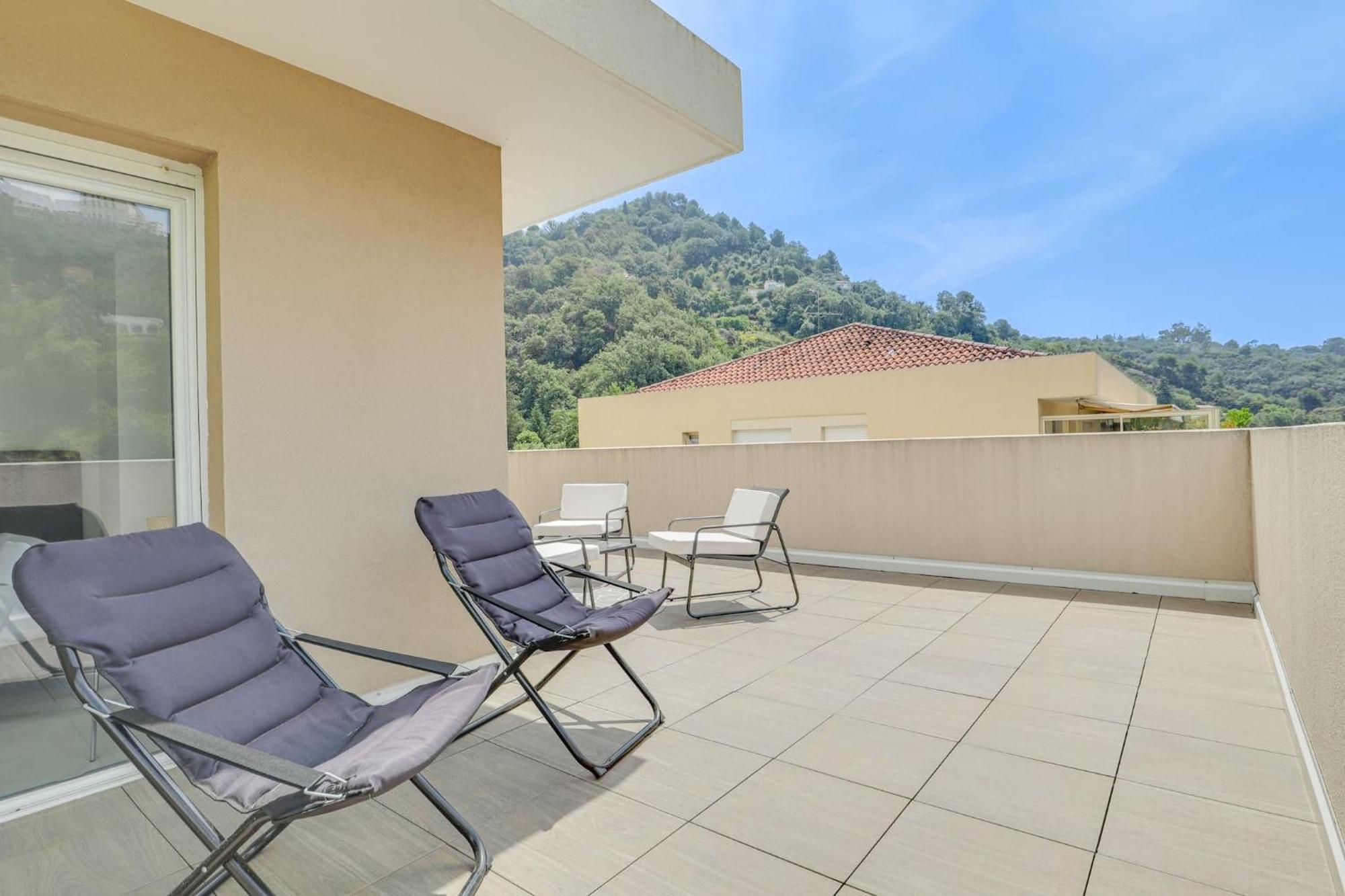 Spacieux Rooftop Parking, Terrasse Ensoleillee Menton Exterior foto